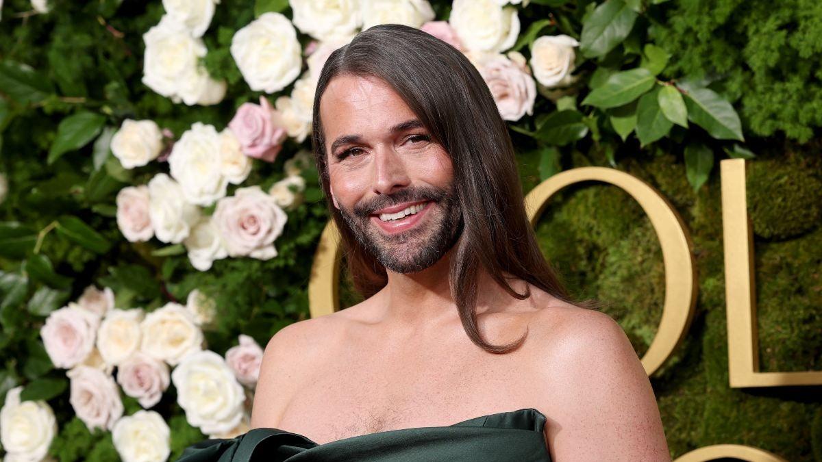 ¿Quién es Jonathan Van Ness, el famoso que roba miradas en los Globos ...