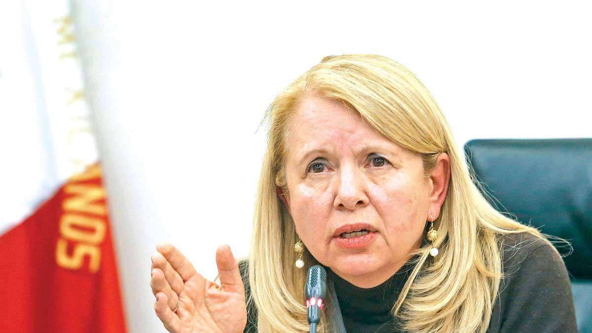 Loretta Ortiz Ahlf denuncia madruguete de Piña