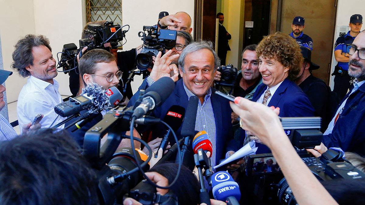 <![CDATA[Michel Platini demanda a Gianni Infantino por denun