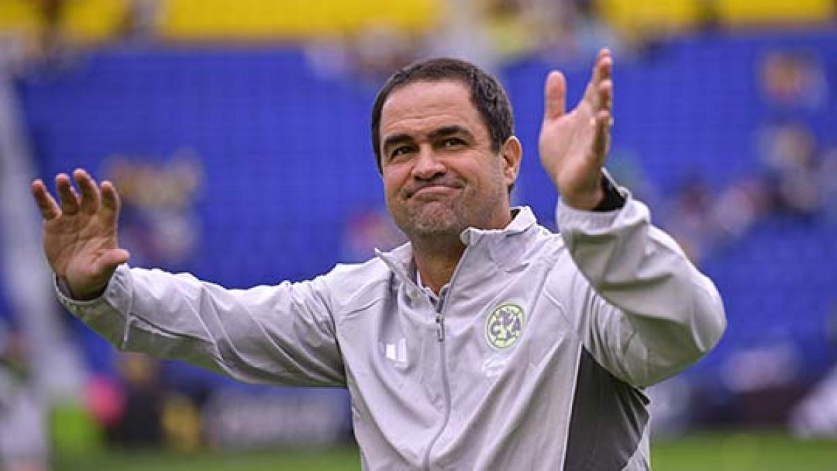 <![CDATA[Afición de América estalla tras despido de Jardine: 