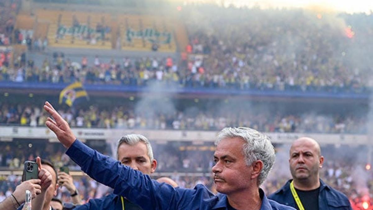 <![CDATA[José Mourinho destroza a Portugal: “Sin Cristiano Ronaldo parecen un equipo del montón”]]>