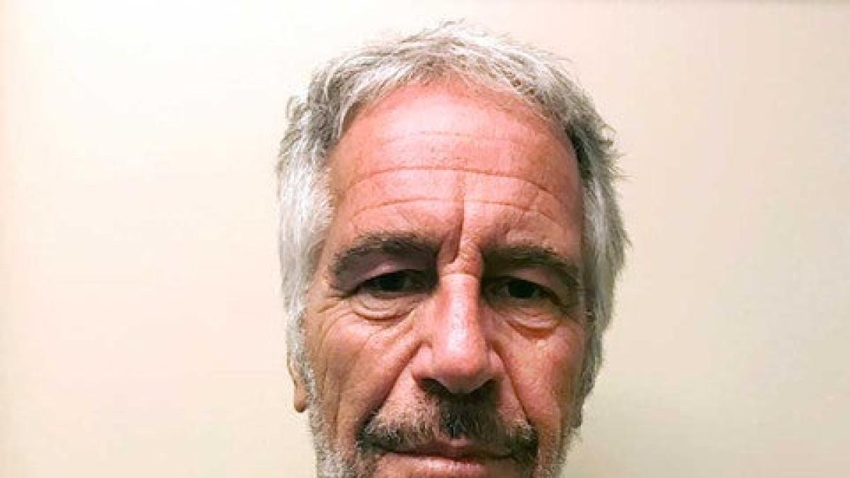 <![CDATA[Publican nota de Jeffrey Epstein escrita antes de su muerte]]>