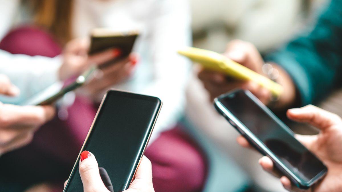<![CDATA[Alerta demográfica: vinculan el uso de celulares co