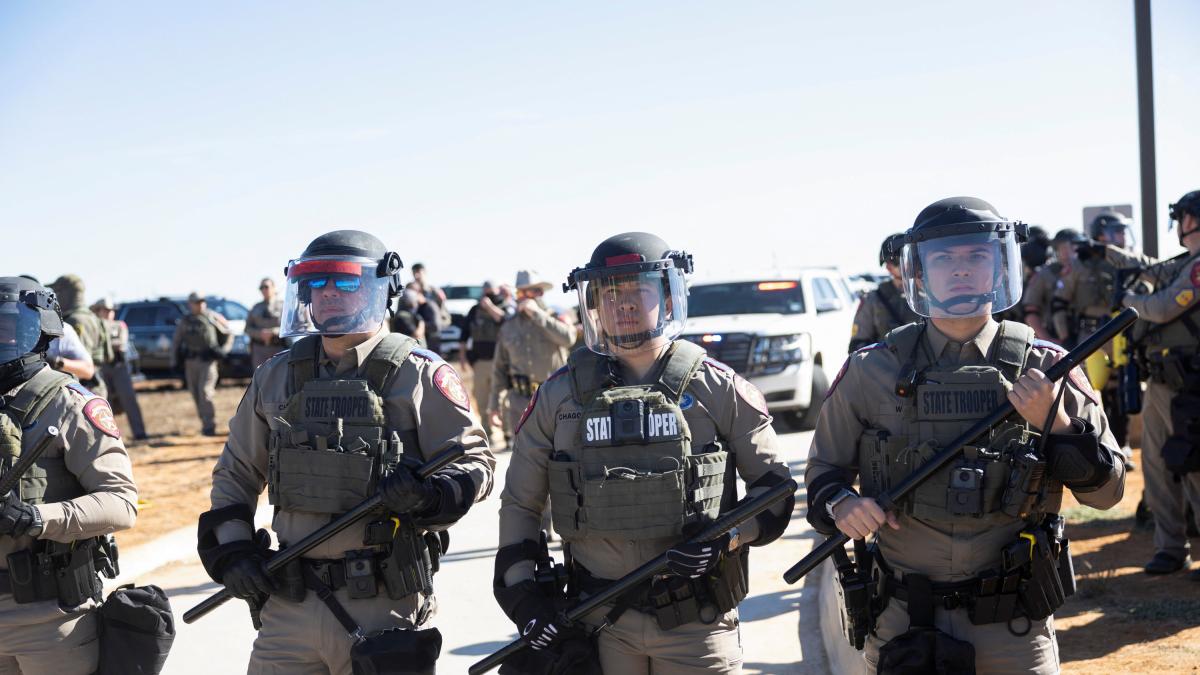 <![CDATA[México demanda a ICE tras muerte de 14 connacionales]]>