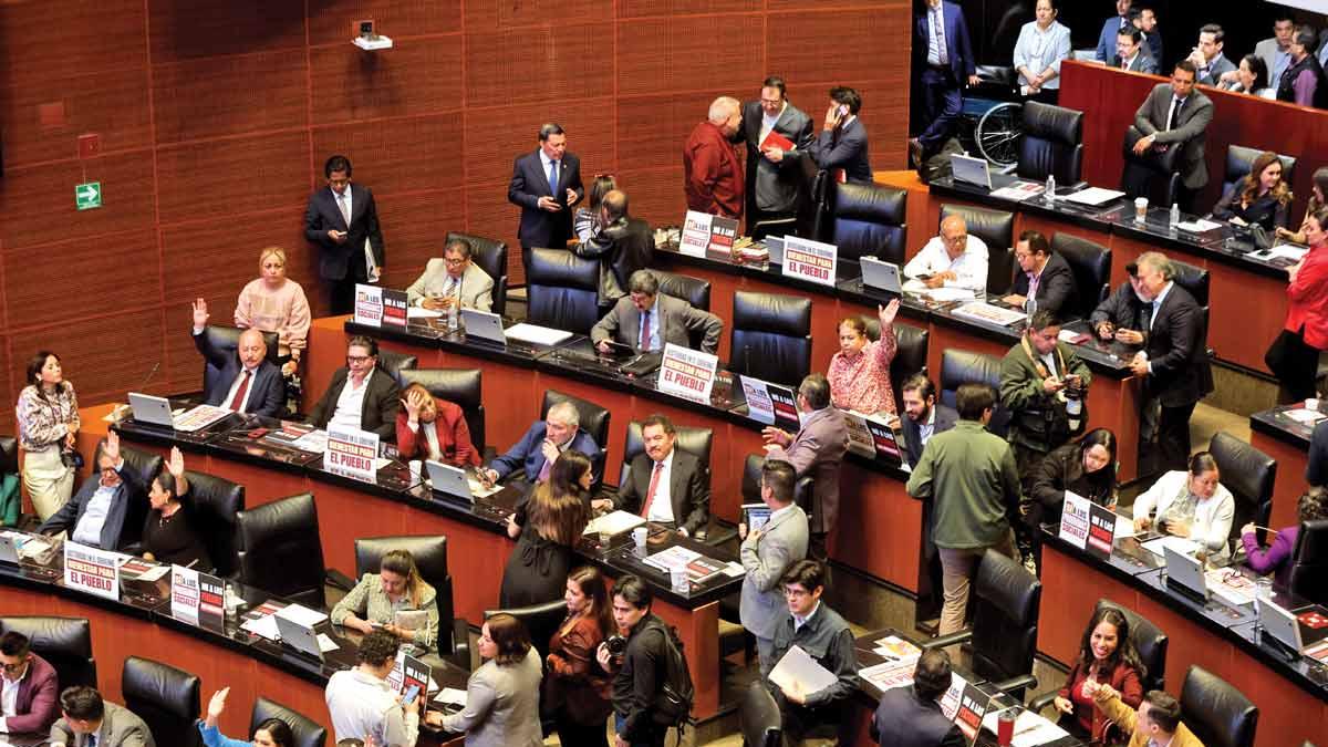 <![CDATA[Validan 18 Congresos estatales el fin a las pensiones doradas]]>