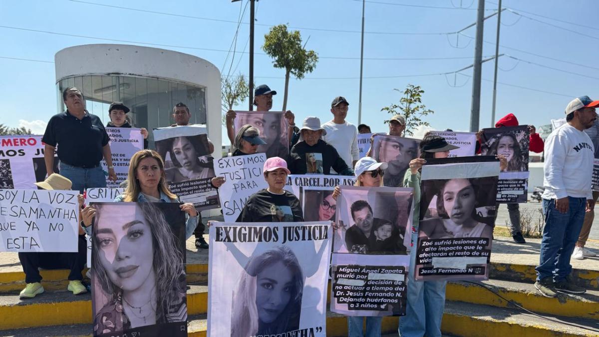 <![CDATA[Protestan familiares de víctimas de cirugía plástica en Toluca]]>