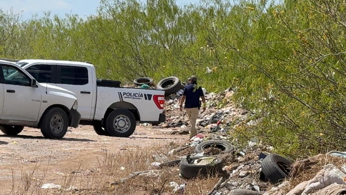 <![CDATA[Hallan cuerpo de joven en basurero clandestino; tiene un impacto de bala en la cabeza]]>