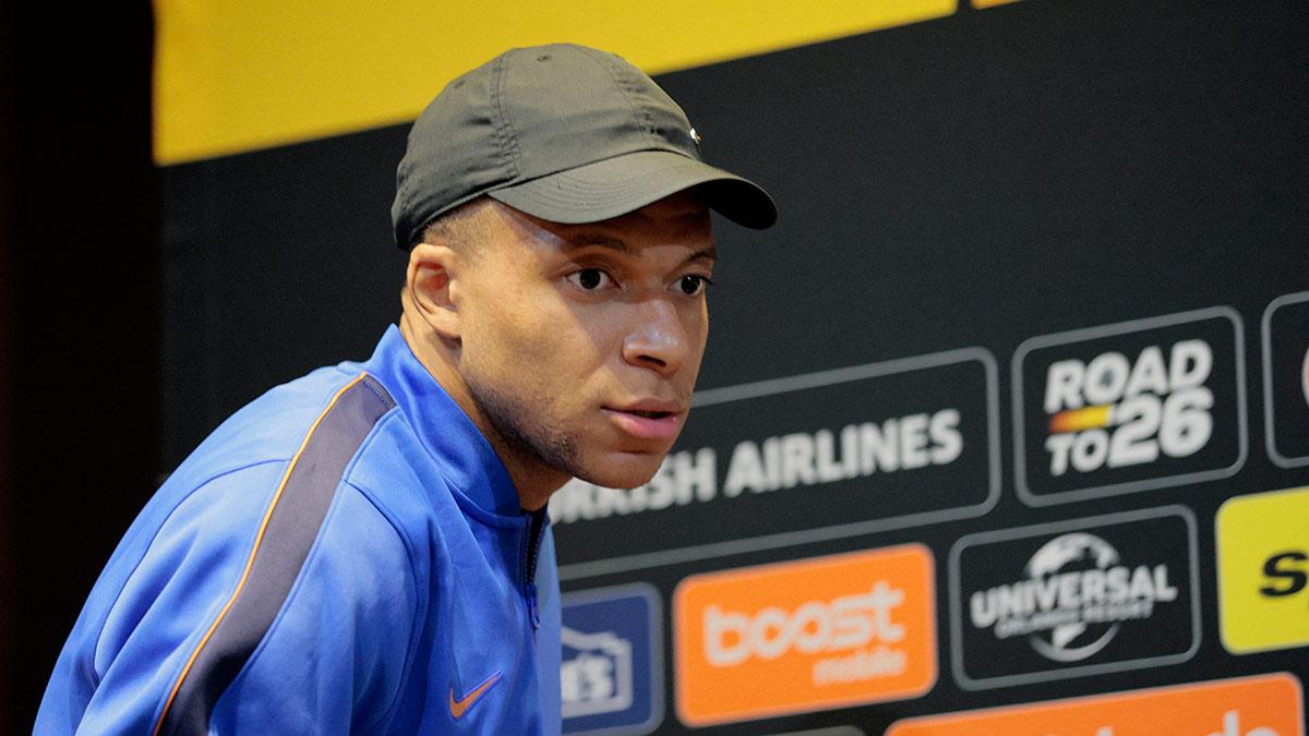 <![CDATA[“Era un muerto viviente”: Mbappé revela cómo el racismo casi lo retira de Francia]]>