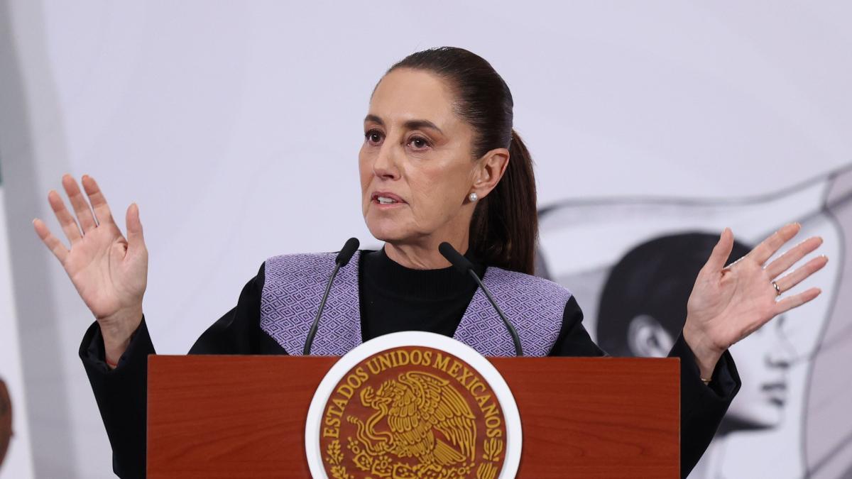 <![CDATA[Sheinbaum celebra aprobación del Plan B electoral... pero critica rechazo a revocación en 2027]]>