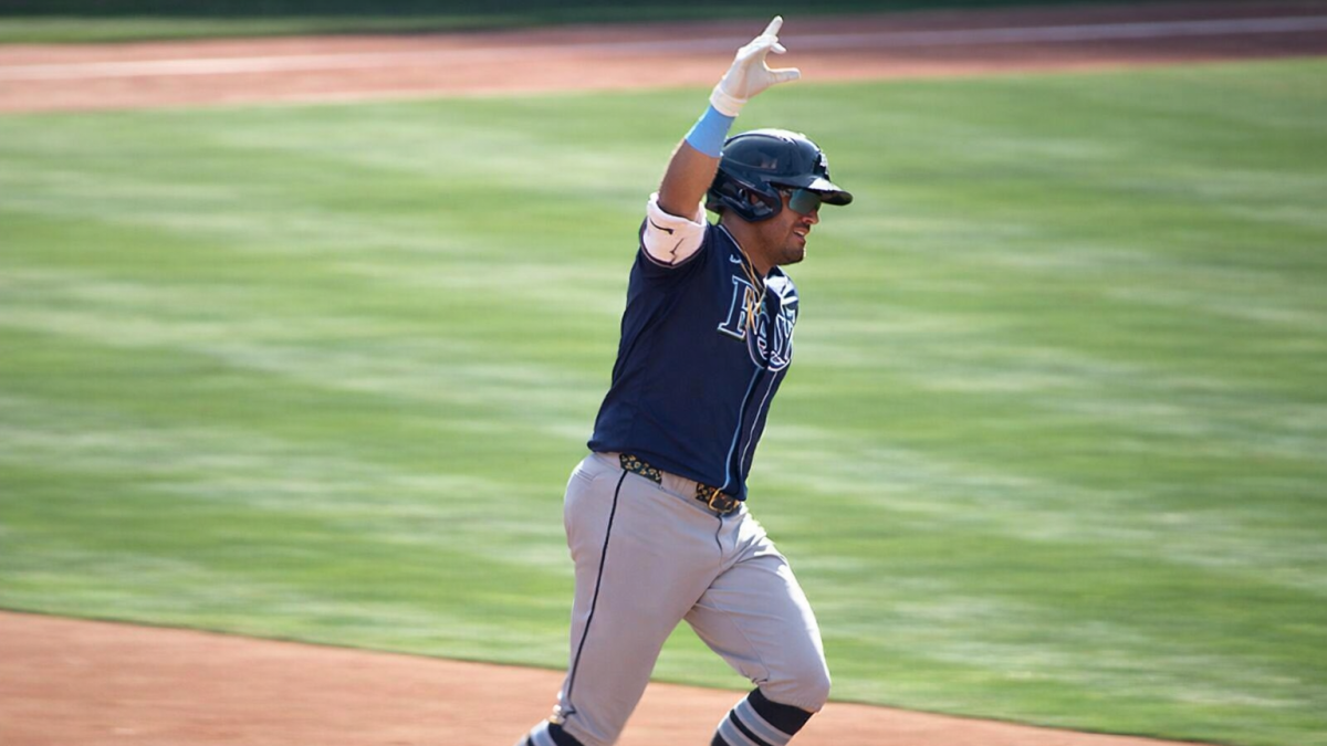 <![CDATA[Aranda pega primero… y entra en la historia]]>