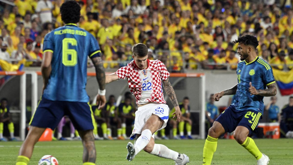 <![CDATA[¡Noche de pesadilla! Los errores de Camilo Vargas y Luis Suárez hunden a Colombia]]>