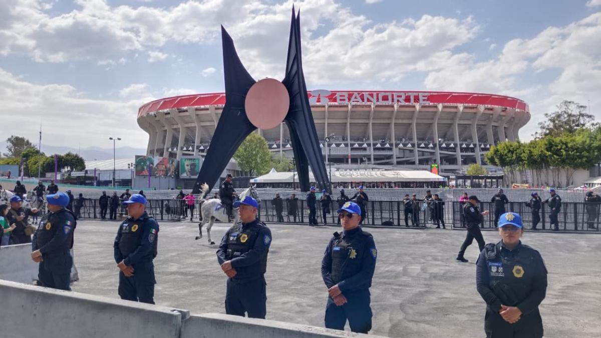 <![CDATA[Muere aficionado tras caída en estadio previo a México vs Portugal]]>