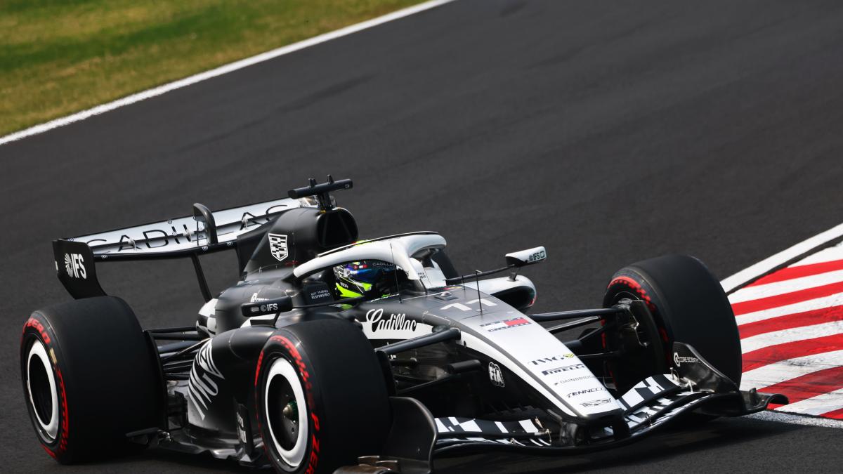 <![CDATA['Checo' Pérez destaca avance de Cadillac en Japón: “Los Williams y Alpine no están demasiado lejos”]]>