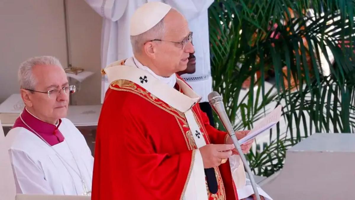 <![CDATA[“¡Depongan las armas, son hermanos!”: llamado del Papa León XIV en Domingo de Ramos]]>