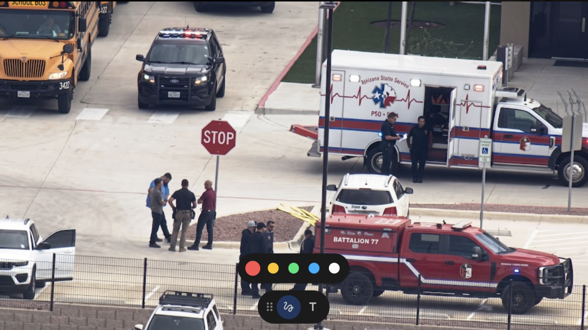 <![CDATA[Alumno dispara contra docente y se quita la vida en plantel de Texas]]>