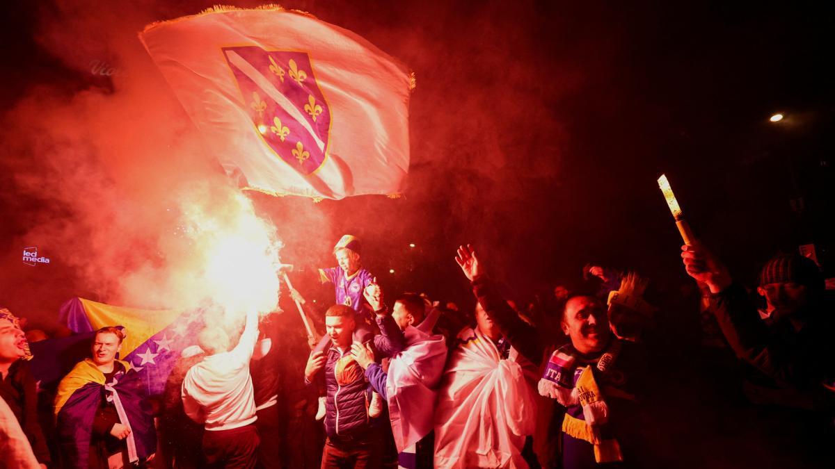 <![CDATA[VIDEOS: Noche histórica en los Balcanes; el carnaval bosnio que enterró el sueño italiano]]>