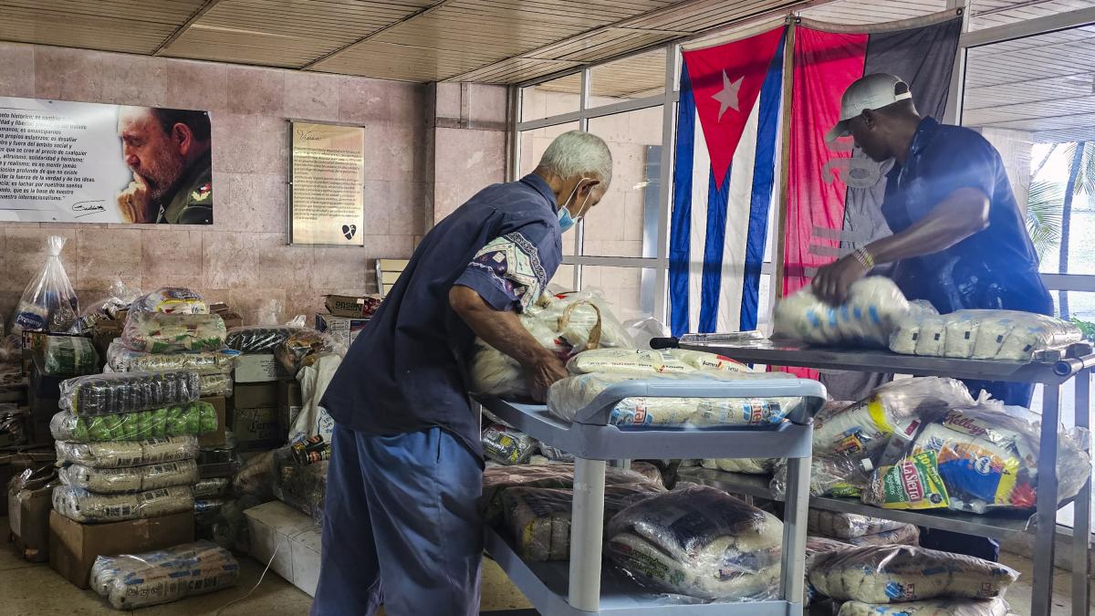 <![CDATA[Cuba enfrenta crisis sanitaria por cortes de luz de hasta 20 horas diarias: OMS]]>