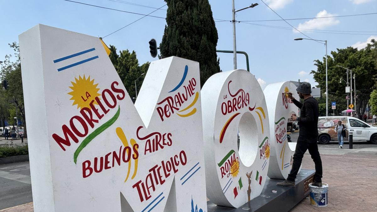 <![CDATA[Colocan letras monumentales en explanada de alcaldía Cuauhtémoc]]>
