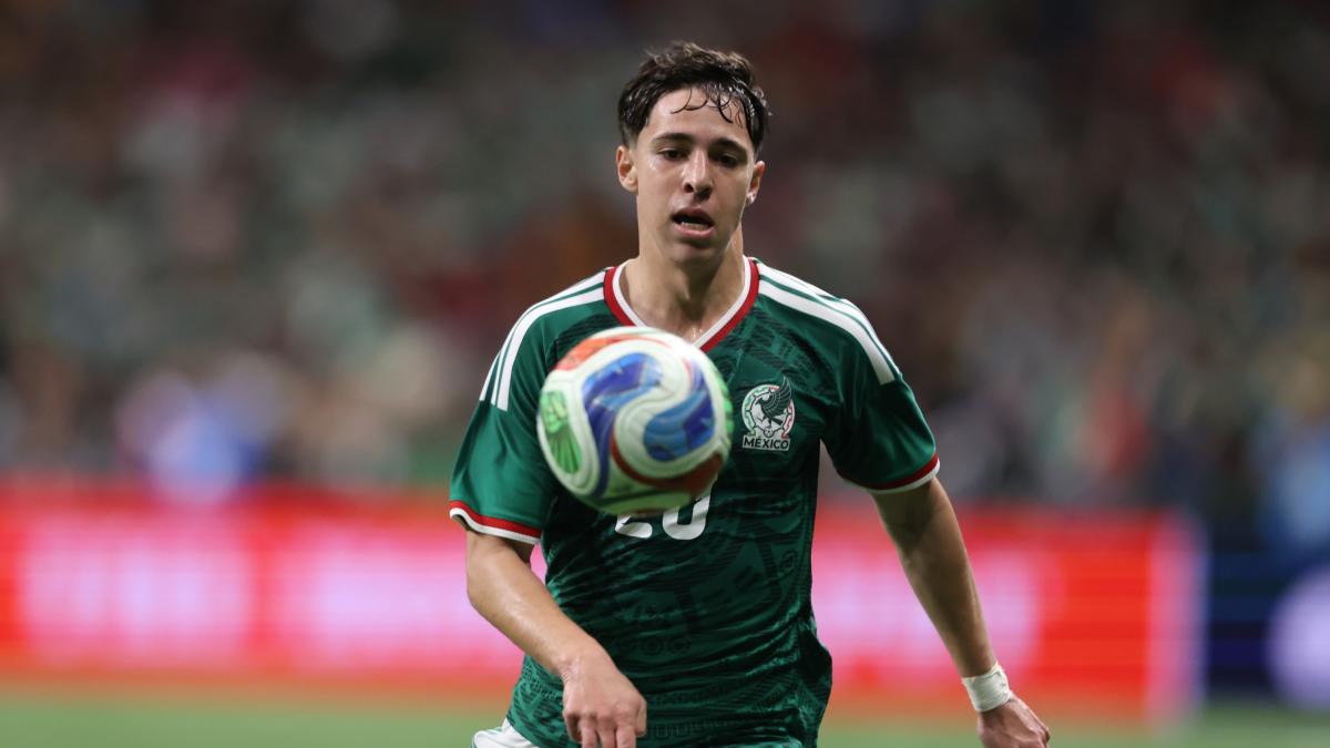 <![CDATA[Mateo Chávez y su adaptación en Europa: intensidad, crecimiento en el AZ y el sueño del Mundial 2026]]>