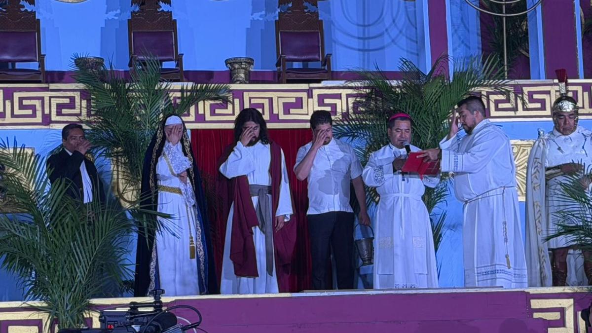 <![CDATA[Representación 183 de la Pasión de Cristo en Iztapalapa congrega a cientos de fieles]]>