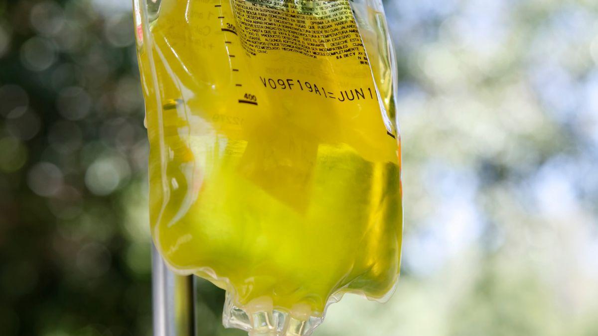 <![CDATA[Clausuran dos establecimientos en Coahuila por aplicar sueros vitaminados]]>