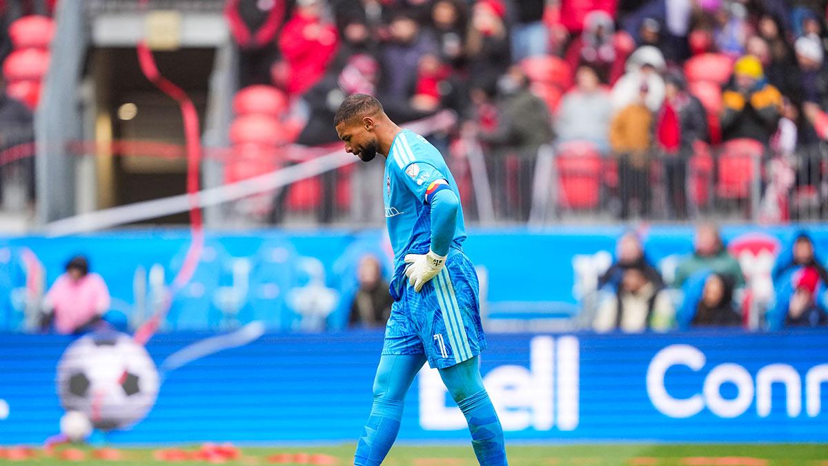 Portero de la MLS se &lsquo;comi&oacute;&rsquo; un gol desde casi medio campo