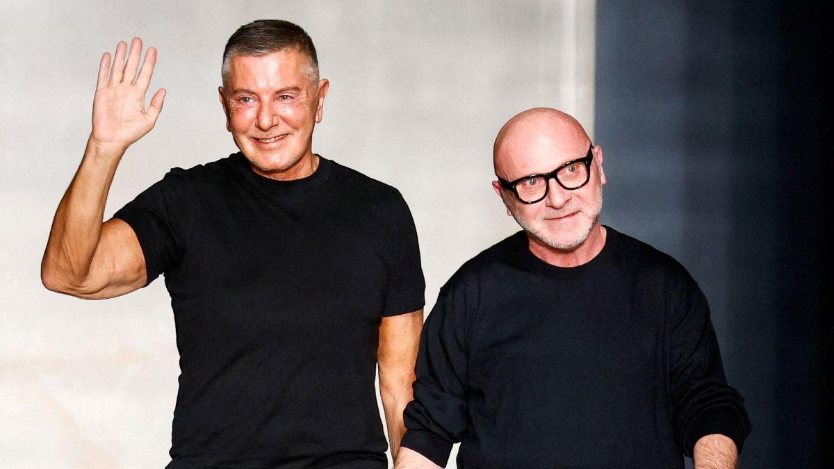 <![CDATA[¿Qué pasa en Dolce & Gabbana? Stefano Gabbana renuncia como presidente]]>