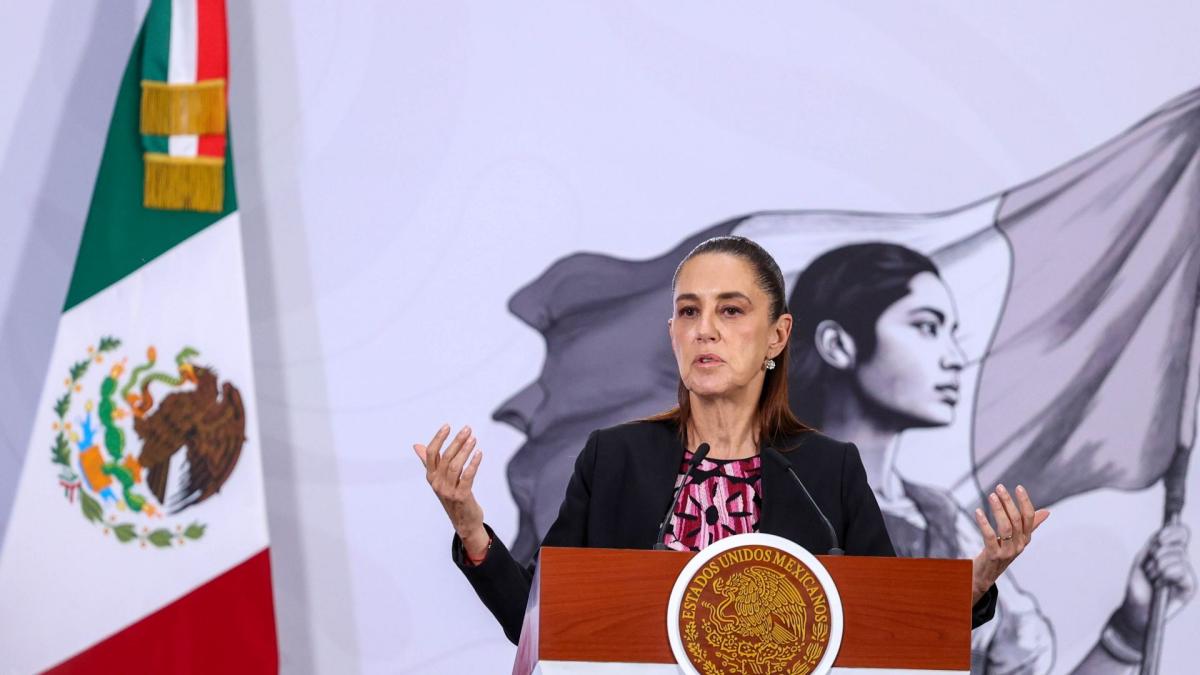 <![CDATA[Adelanta Sheinbaum más recortes en gasto público por conflicto bélico]]>