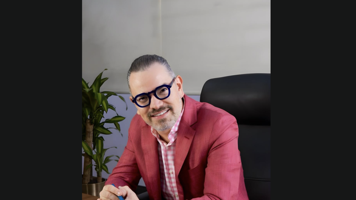 <![CDATA[Obligar a niñas a usar falda en escuelas puede constituir discriminación, advierte constitucionalista Pablo Andrei Zamudio Díaz]]>