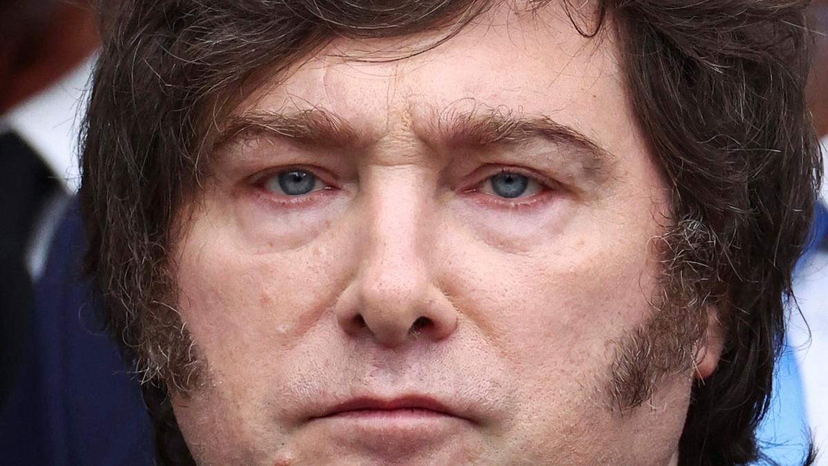 <![CDATA[Crece la inflación en Argentina y el gobierno culpa a la guerra en Medio Oriente]]>