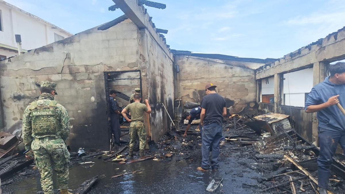 <![CDATA[La Marina sofoca incendio en centro de rehabilitación en Baja California]]>