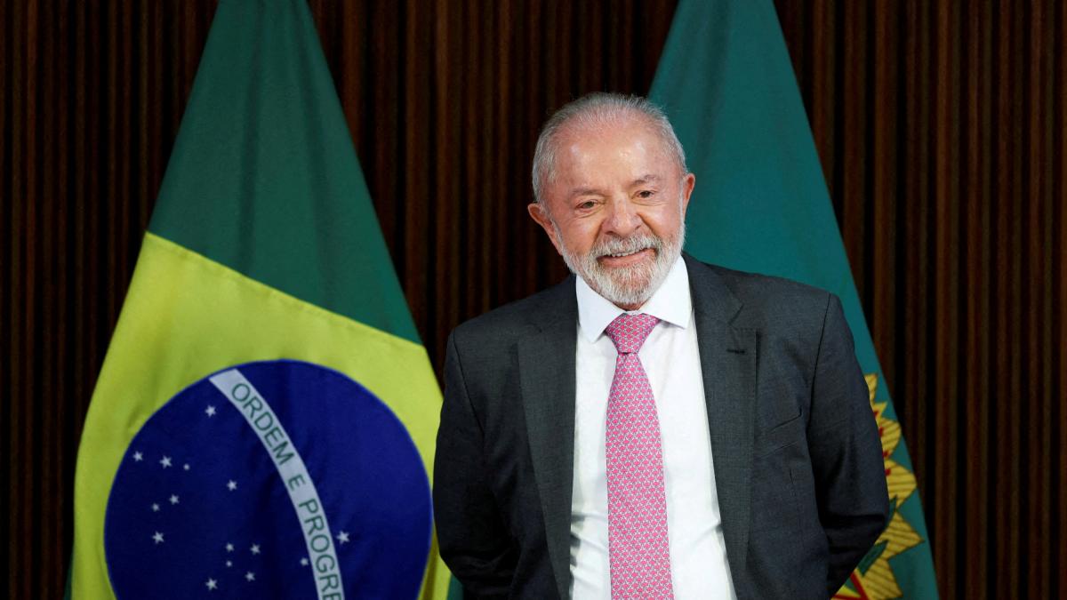 <![CDATA[Trump no tiene derecho a levantarse y amenazar a un país, asegura Lula]]>