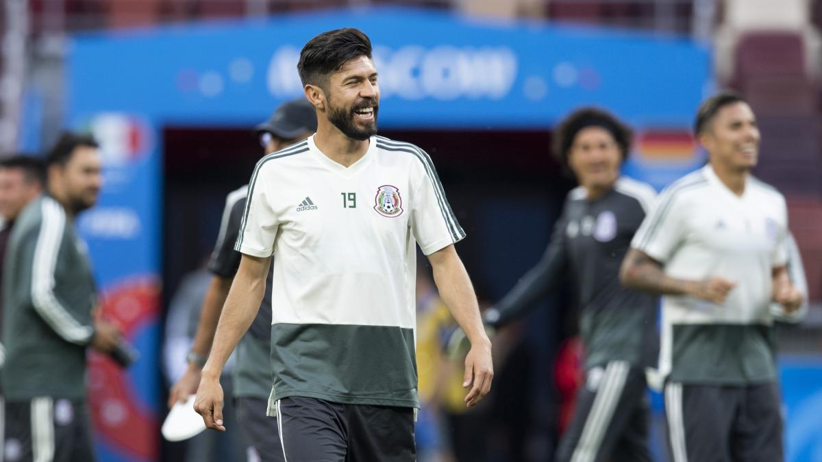 <![CDATA[Oribe Peralta revela detalles íntimos sobre las fiestas de la Selección Mexicana]]>