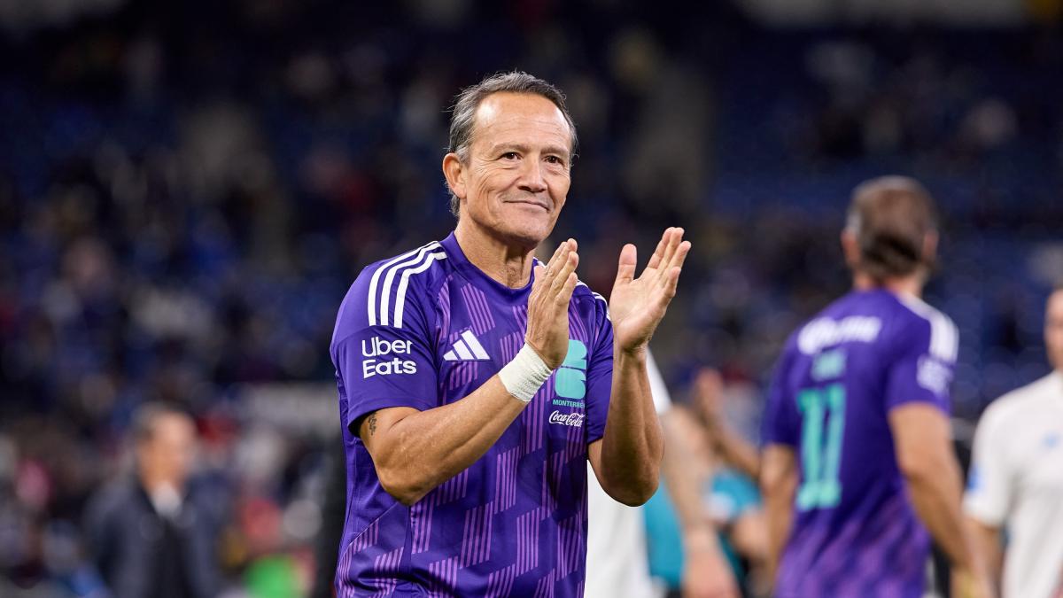 Regresa el Matador: Luis Hernández refuerza a México ante el Brasil de Ronaldinho