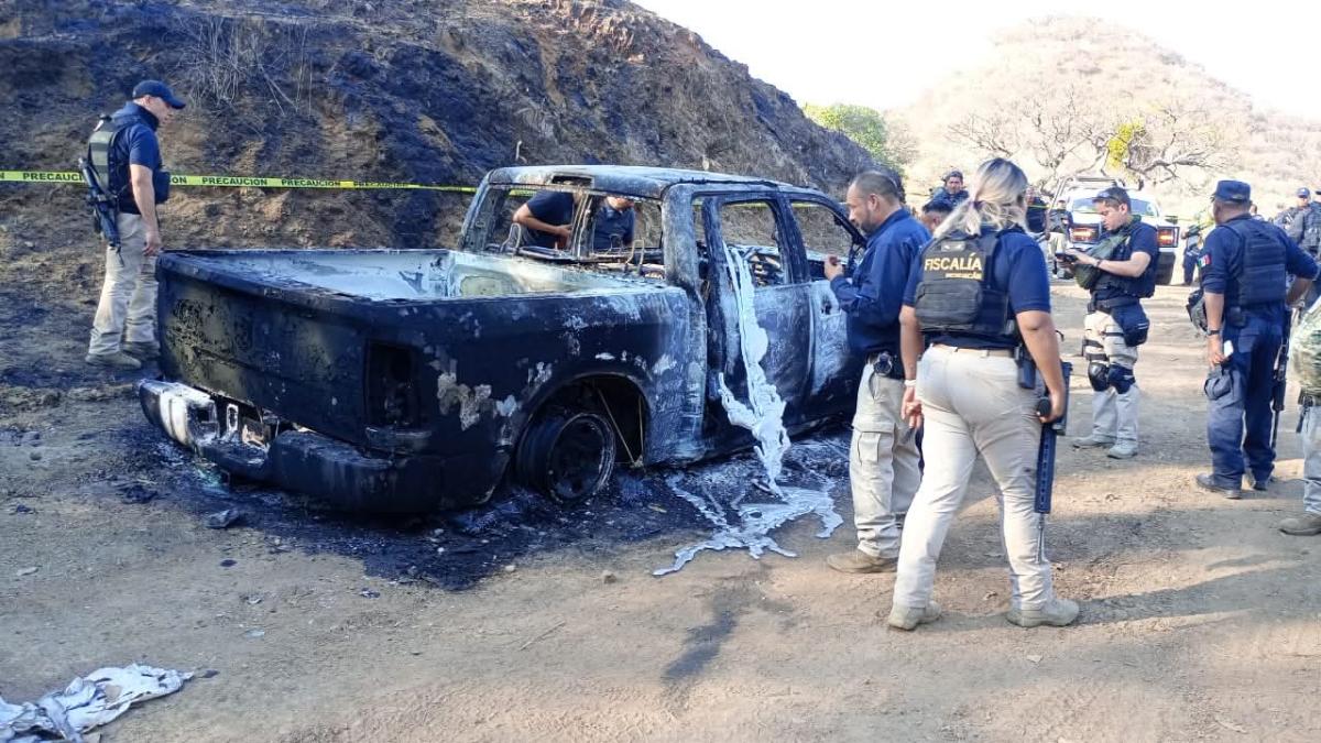 <![CDATA[Desaparece director de Secretaría de Bienestar en Huetamo; hallan su camioneta calcinada]]>