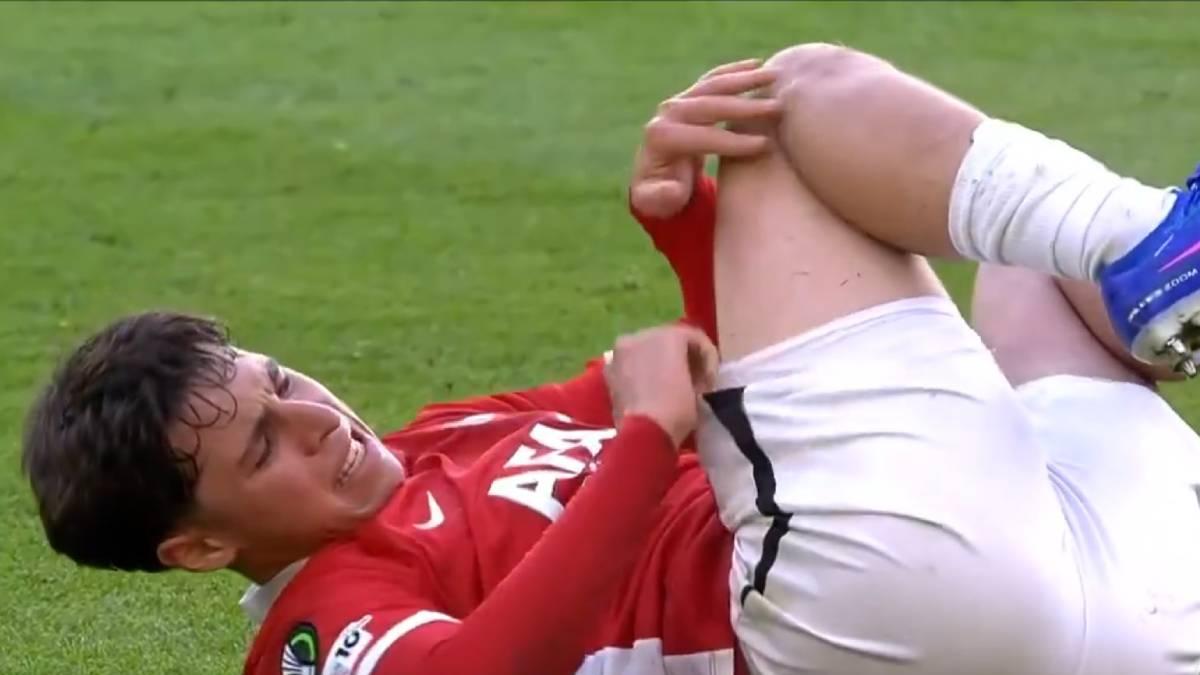 <![CDATA[VIDEO: ¡Casi lo rompen! Mateo Chávez sufre dura entrada en la Conference League]]>