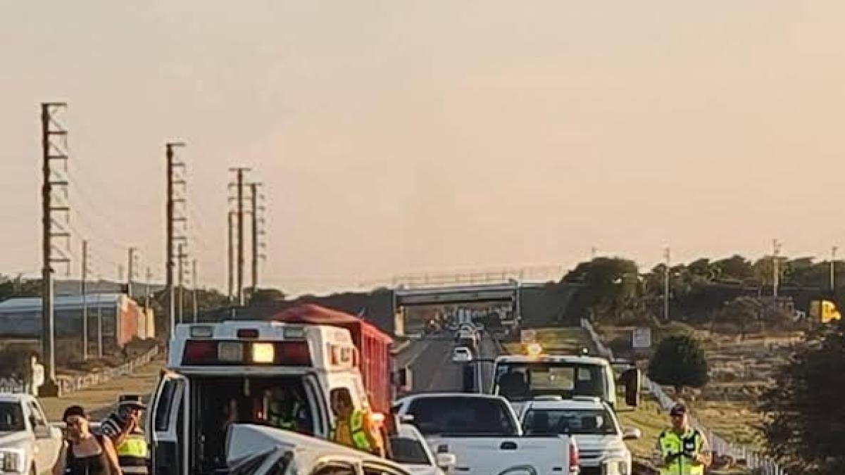 <![CDATA[Choque en la autopista México-Tuxpan deja tres muertos]]>