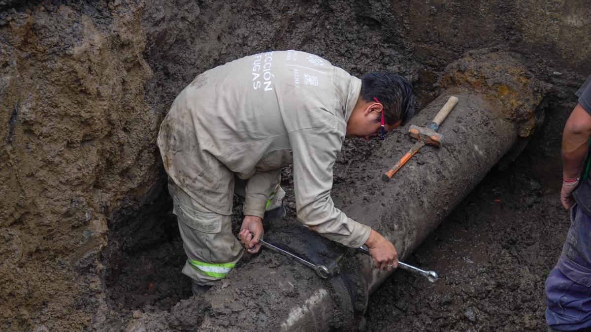 <![CDATA[Continúa afectación en suministro de agua por fuga en Insurgentes Sur]]>