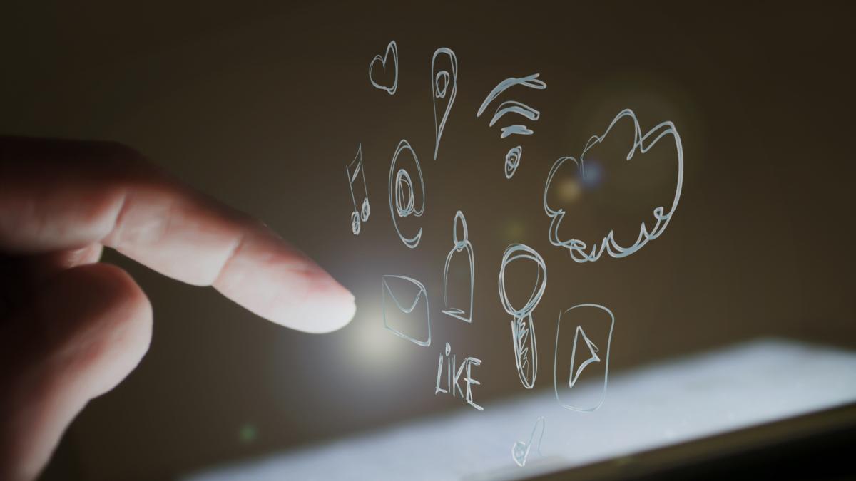 <![CDATA[Diputada propone prohibir acceso a redes sociales para menores a 16 años]]>