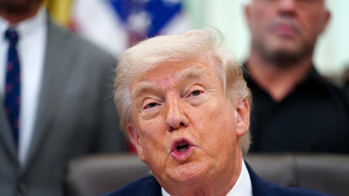 <![CDATA[Trump insinúa que Cuba será su siguiente objetivo después de Irán; promete un 