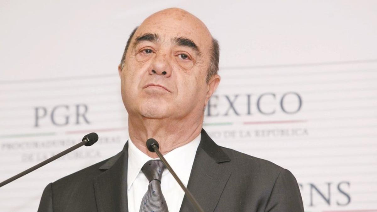 <![CDATA[Reportan delicado a Jesús Murillo Karam tras sufrir derrame cerebral]]>