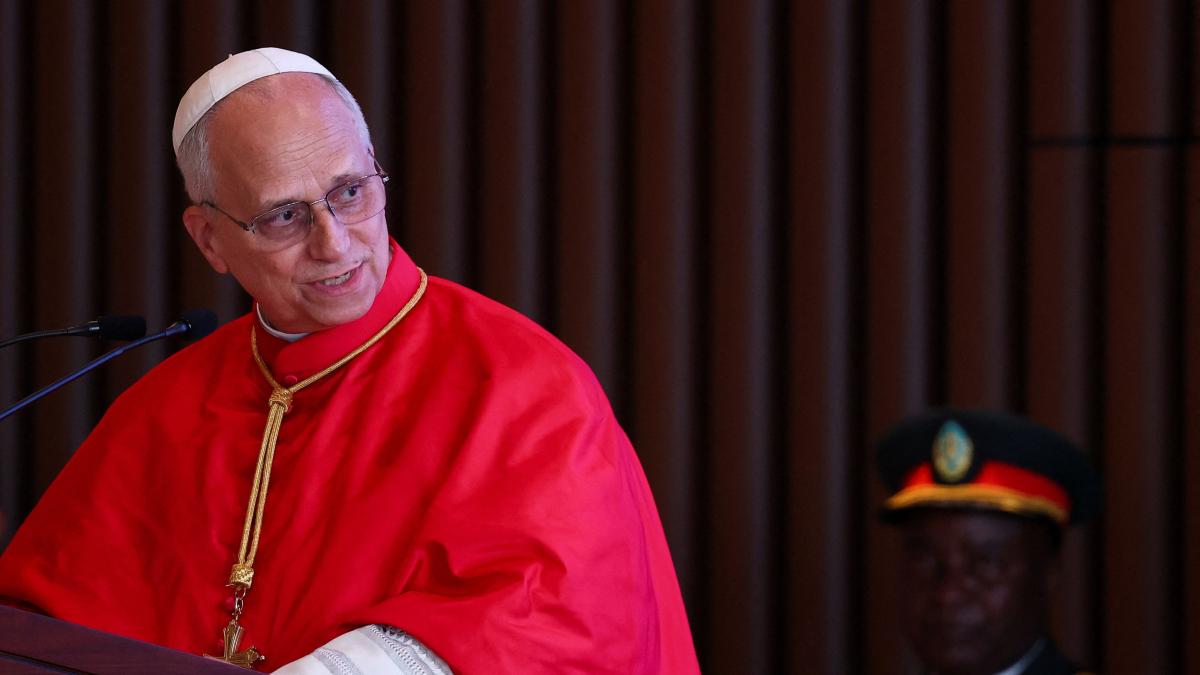 <![CDATA[Papa León condena explotación de recursos en África y crítica a déspotas: 