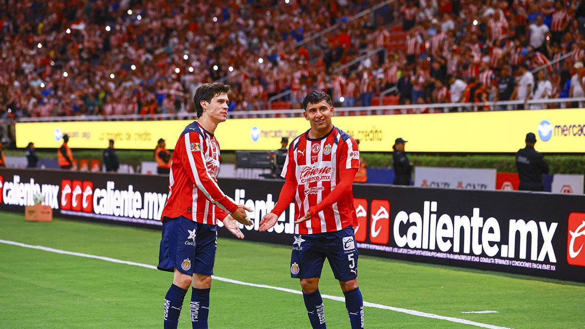 <![CDATA[Chivas va por más; Milito muestra ambición]]>