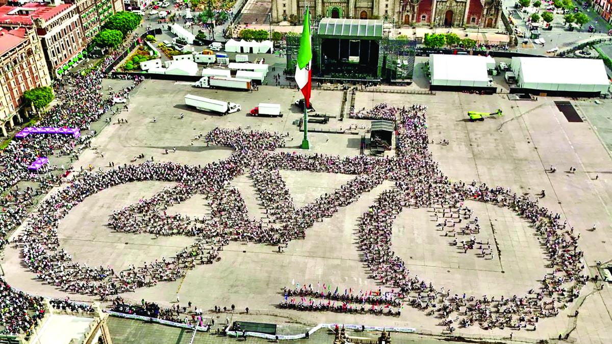 <![CDATA[Brugada da el banderazo a la ciclovía Gran Tenochtitlán]]>