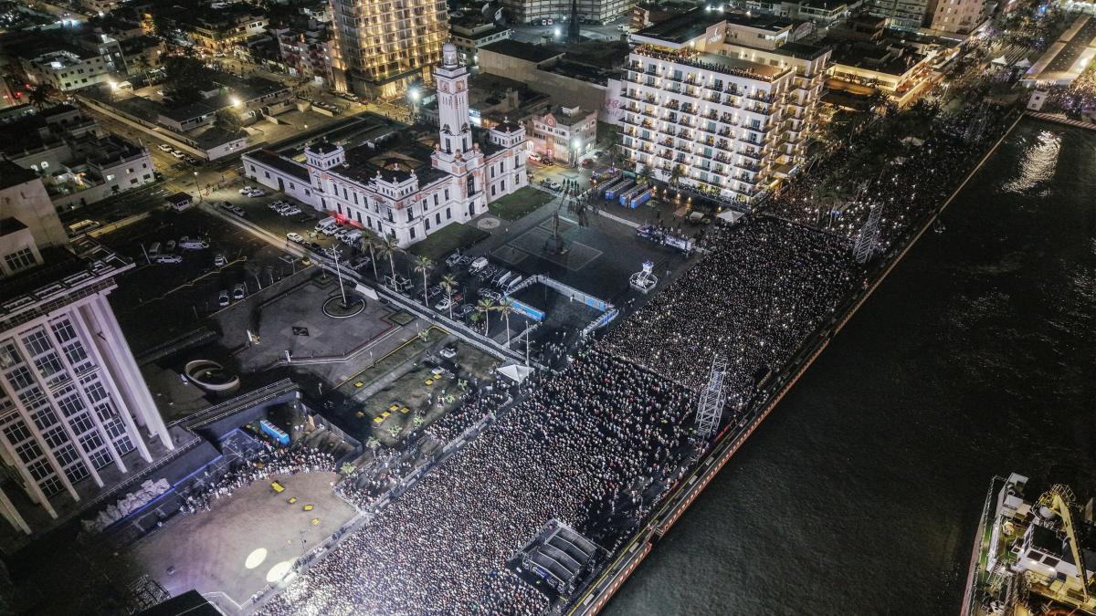 <![CDATA[¡Martin Garrix triunfa en Veracruz! Festival Puerto Sonoro reúne a 130 mil personas]]>