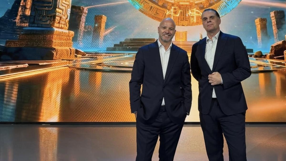 <![CDATA[Martinoli y Luis García podrían narrar a la Selección Mexicana en Netflix]]>