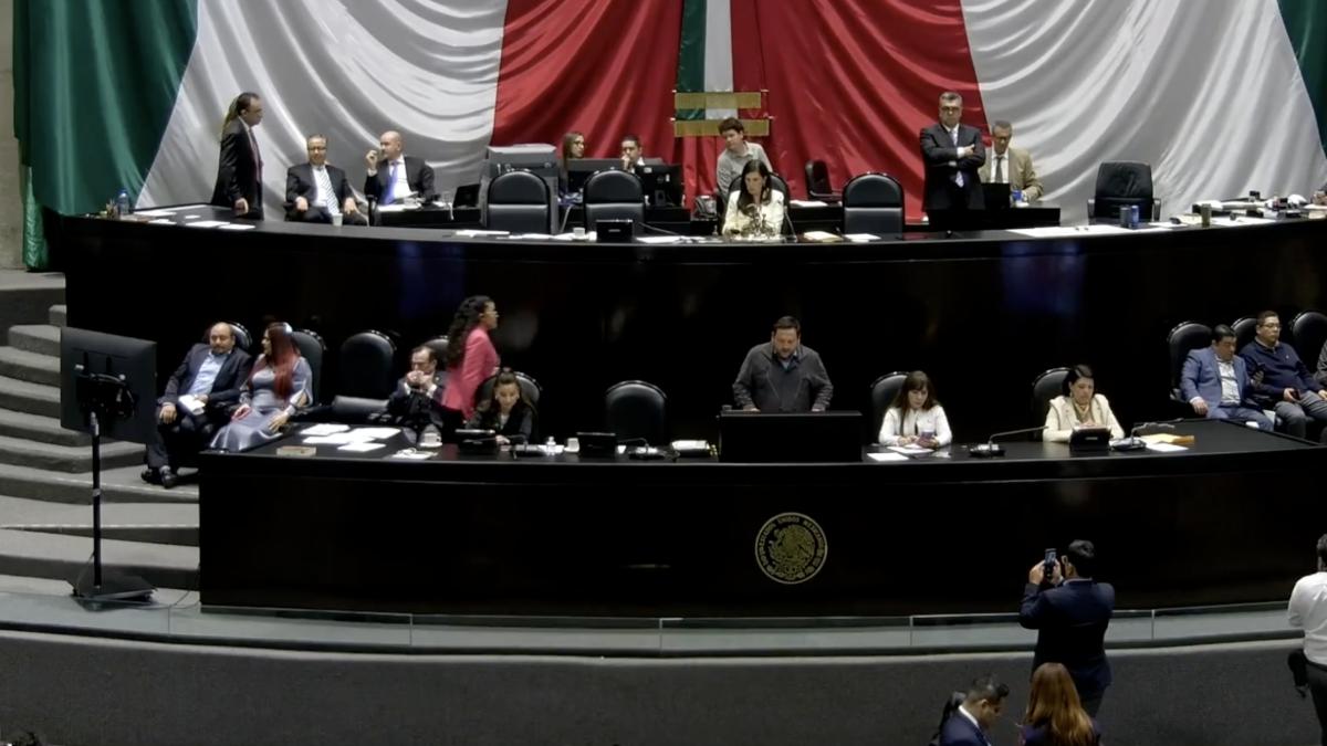 <![CDATA[Jucopo acuerda ternas para el INE; director de Talleres Gráficos entre los finalistas]]>