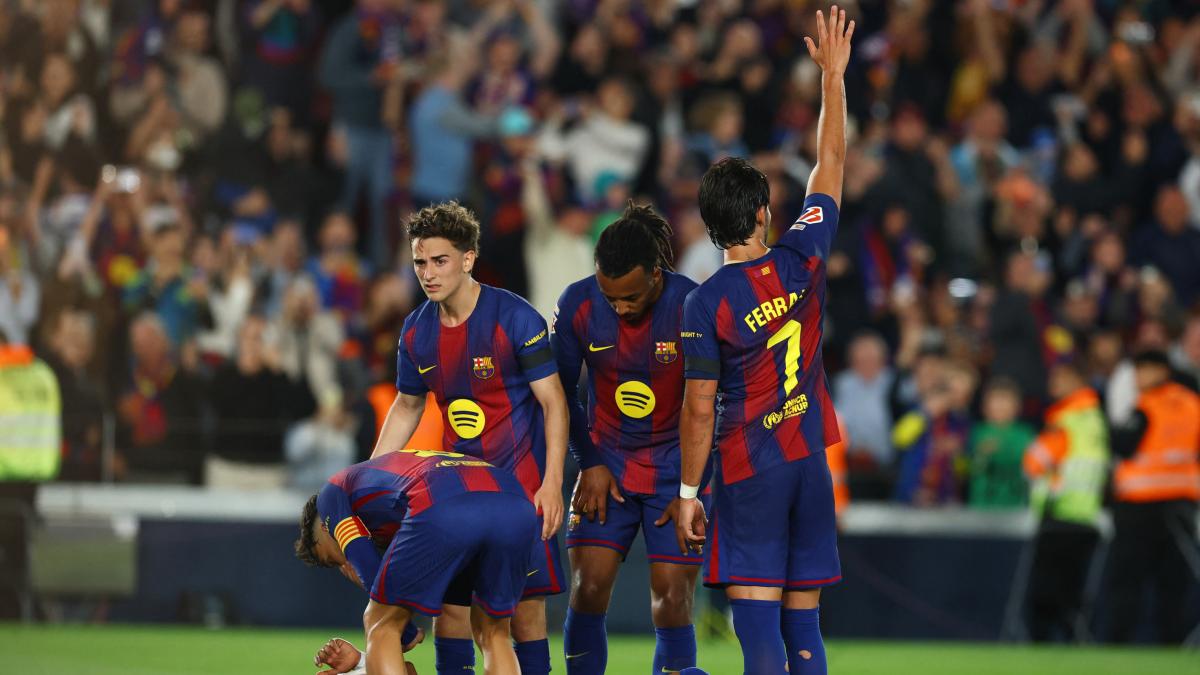 <![CDATA[La preocupación de Hansi Flick por la lesión de Lamine Yamal que inquieta al FC Barcelona]]>