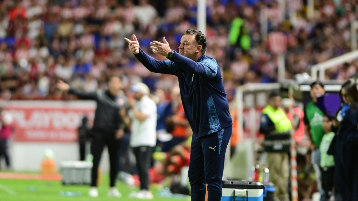 <![CDATA[Chivas dispara sin pólvora y Milito defiende a su ofensiva tras el 0-0 con Necaxa en la Liga MX]]>