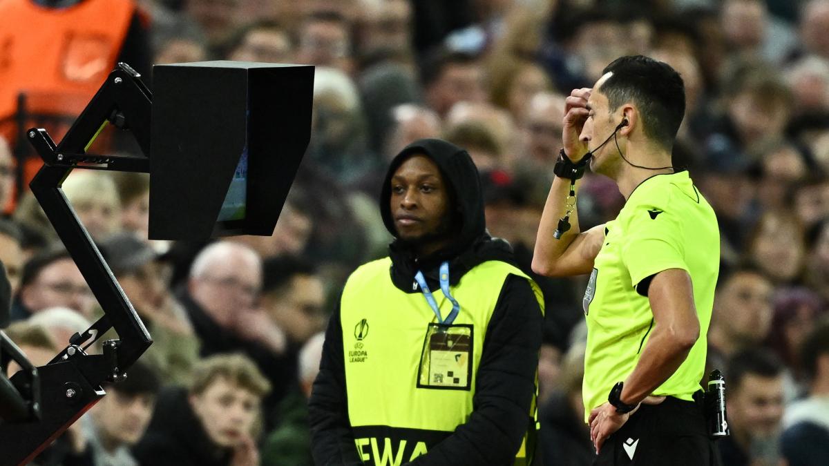 <![CDATA[La UEFA contra el videoarbitraje: Ceferin cuestiona el sistema arbitral: 